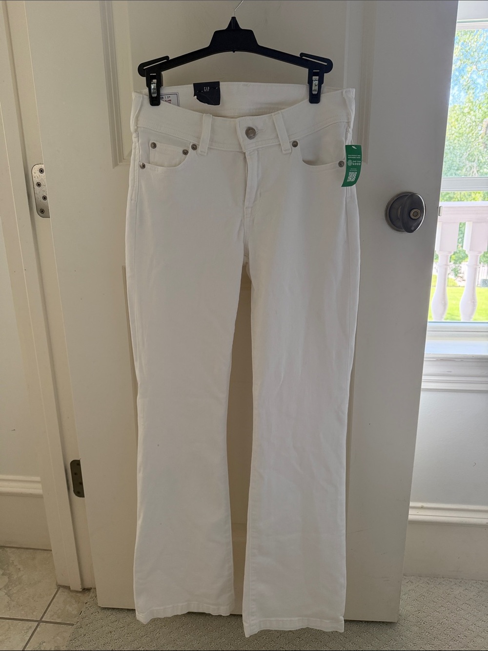 GAP Women White Flare Jeans